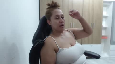 Roxana online show from 06-20-26, 11:29