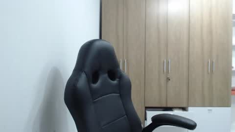 Roxana online show from 06-22-26, 03:25