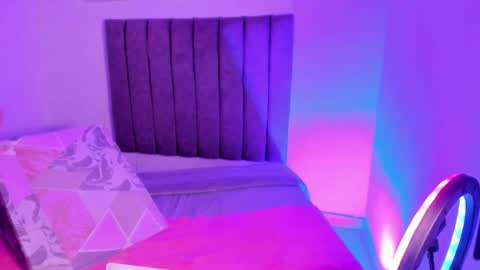 Roxane online show from 01-12-26, 09:53