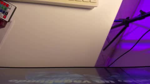 Roxane online show from 02-16-26, 01:13