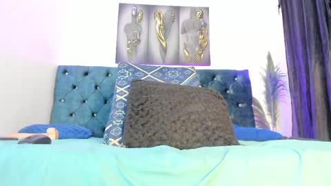 Roxanna online show from 04-30-26, 10:54