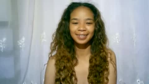 roxanne_98 online show from 03-04-25, 02:49