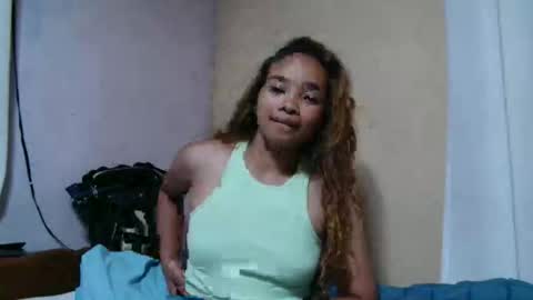roxanne_98 online show from 09-20-25, 05:03