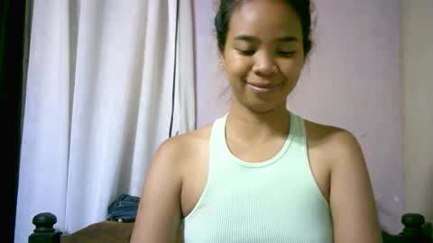 Snapshot of roxanne_98 chatting on 10-29-25, 01:30 roxanne_98 online show from 10-29-25, 01:30
