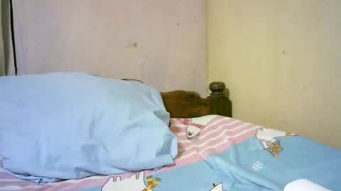 roxanne_98 online show from 12-23-25, 01:58