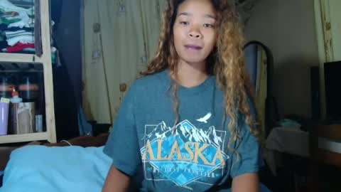 Snapshot of roxanne_98 chatting on 04-23-26, 02:24 roxanne_98 online show from 04-23-26, 02:24