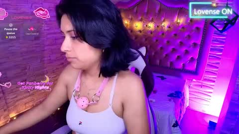 roxanne_han online show from 11-28-25, 11:46