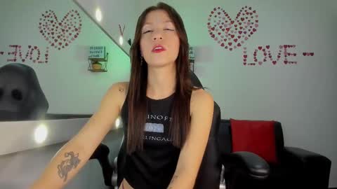 roxanne online show from 03-10-25, 07:40