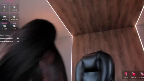 Roxanne Hill  online show from 12-29-24, 06:27