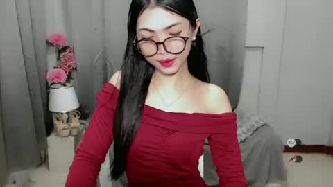 Snapshot of roxie_fuckdoll chatting on 01-01-25, 10:46 Roxie online show from 01-01-25, 10:46