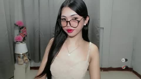 Snapshot of roxie_fuckdoll chatting on 01-09-25, 08:34 Roxie online show from 01-09-25, 08:34