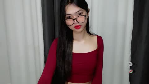 Snapshot of roxie_fuckdoll chatting on 01-14-25, 09:20 Roxie online show from 01-14-25, 09:20