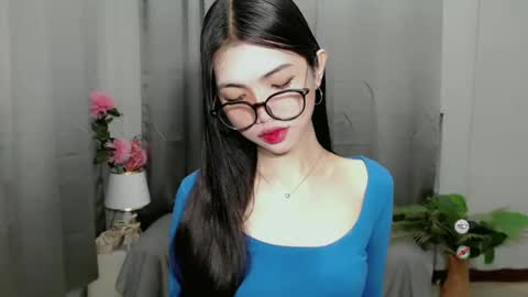 Snapshot of roxie_fuckdoll chatting on 02-05-25, 10:22 Roxie online show from 02-05-25, 10:22