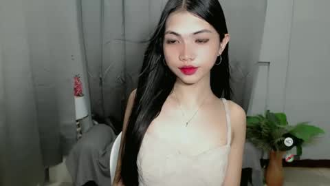 Snapshot of roxie_fuckdoll chatting on 02-09-25, 08:44 Roxie online show from 02-09-25, 08:44