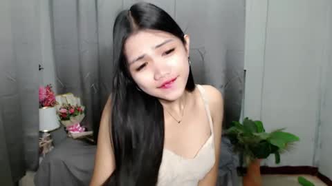 Snapshot of roxie_fuckdoll chatting on 02-15-25, 10:31 Roxie online show from 02-15-25, 10:31