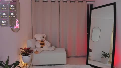  R O X I E  online show from 11-17-25, 12:49