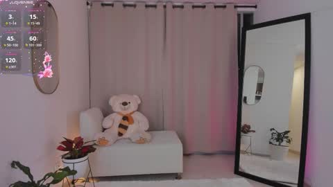  R O X I E  online show from 11-29-25, 01:30