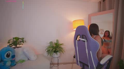  R O X I E  online show from 05-02-26, 02:49