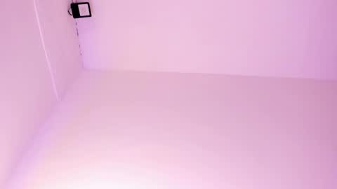 Roxie  online show from 03-06-25, 01:37