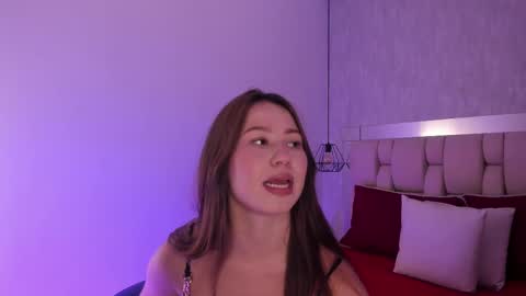 Roxie  online show from 03-08-25, 07:42