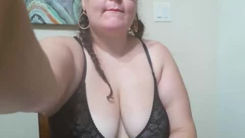 roxiejamesss online show from 12-15-25, 09:41