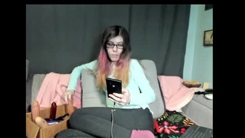 roxihazeleyes online show from 01-27-25, 06:19