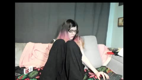 roxihazeleyes online show from 01-28-25, 04:29