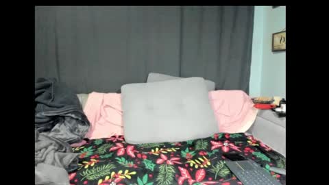 roxihazeleyes online show from 01-30-25, 12:18