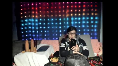 roxihazeleyes online show from 01-30-25, 06:24