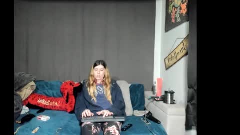 Snapshot of roxihazeleyes chatting on 02-23-26, 03:15 roxihazeleyes online show from 02-23-26, 03:15