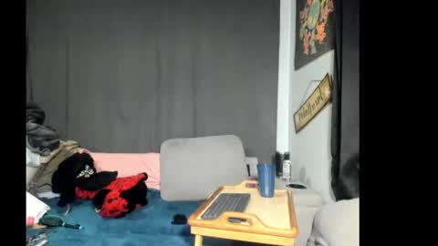 Snapshot of roxihazeleyes chatting on 03-03-26, 06:19 roxihazeleyes online show from 03-03-26, 06:19