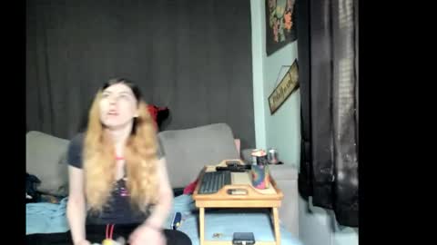 Snapshot of roxihazeleyes chatting on 03-23-26, 05:28 roxihazeleyes online show from 03-23-26, 05:28