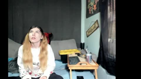 Snapshot of roxihazeleyes chatting on 04-07-26, 03:12 roxihazeleyes online show from 04-07-26, 03:12