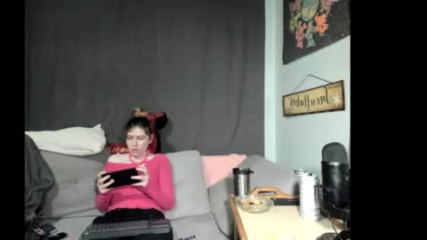 roxihazeleyes online show from 06-06-26, 01:38