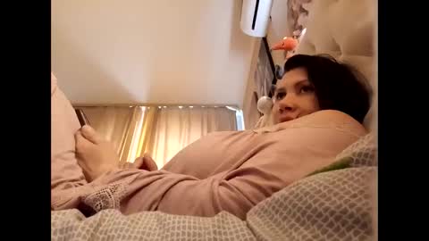 Snapshot of roxolanaa_sexy chatting on 04-01-26, 11:00 ROXOLANAA SEXY online show from 04-01-26, 11:00