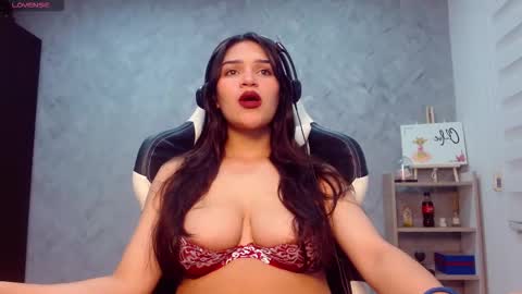 roxxi_2110 online show from 12-02-25, 02:17