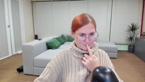 Snapshot of roxxxco chatting on 01-24-25, 11:12 Tatyana online show from 01-24-25, 11:12