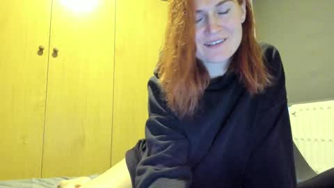 Snapshot of roxxxco chatting on 02-15-25, 04:12 Tatyana online show from 02-15-25, 04:12