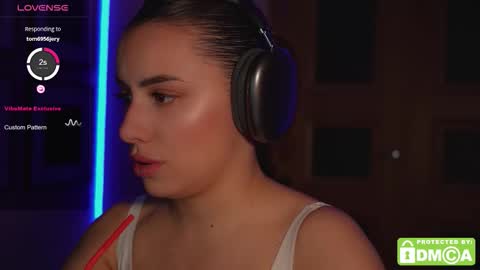 Snapshot of roxxxete chatting on 09-10-25, 03:56 roxxxete online show from 09-10-25, 03:56