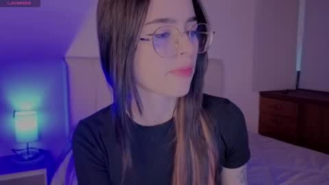 Roxxy online show from 03-04-26, 11:00