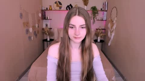 Snapshot of roxy_kisss chatting on 05-13-26, 08:12 Roxy online show from 05-13-26, 08:12