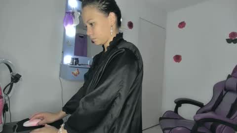 Roxy online show from 05-03-26, 02:06