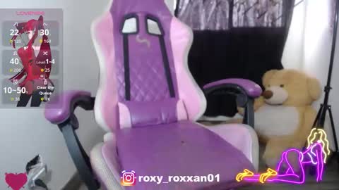 Snapshot of roxy_roxxan chatting on 03-18-26, 01:36 - online show from 03-18-26, 01:36
