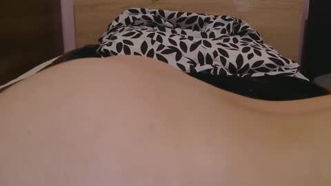 Snapshot of roxy_secrets chatting on 12-18-24, 02:38 roxy secrets online show from 12-18-24, 02:38