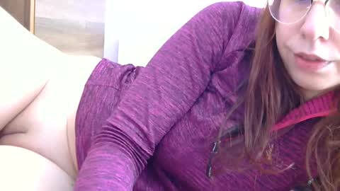 Snapshot of roxy_secrets chatting on 02-04-25, 08:24 roxy secrets online show from 02-04-25, 08:24
