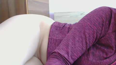 Snapshot of roxy_secrets chatting on 02-12-25, 08:49 roxy secrets online show from 02-12-25, 08:49