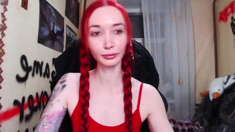 Snapshot of roxy_silver chatting on 04-15-26, 07:58 Roxy online show from 04-15-26, 07:58