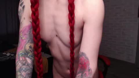 Snapshot of roxy_silver chatting on 04-28-26, 05:45 Roxy online show from 04-28-26, 05:45