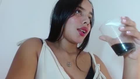 roxy_stone1 online show from 11-06-25, 07:26