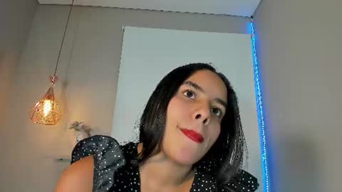 roxy_stone1 online show from 06-13-26, 07:12